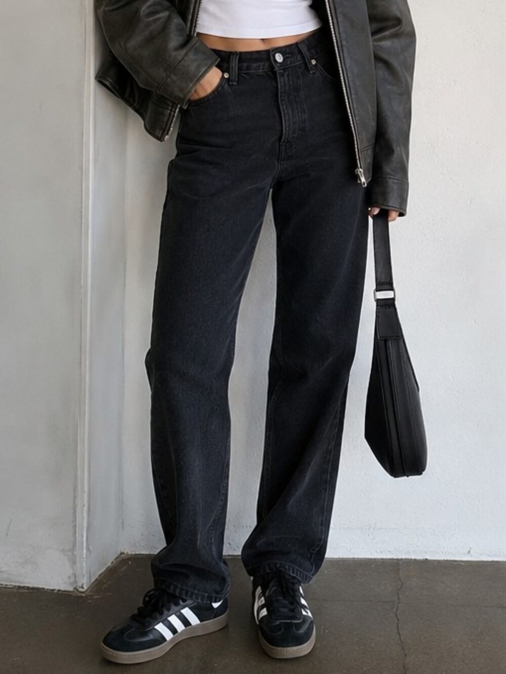 Wilfred by Aritzia | High-Rise Straight Leg Jeans, Size 4
